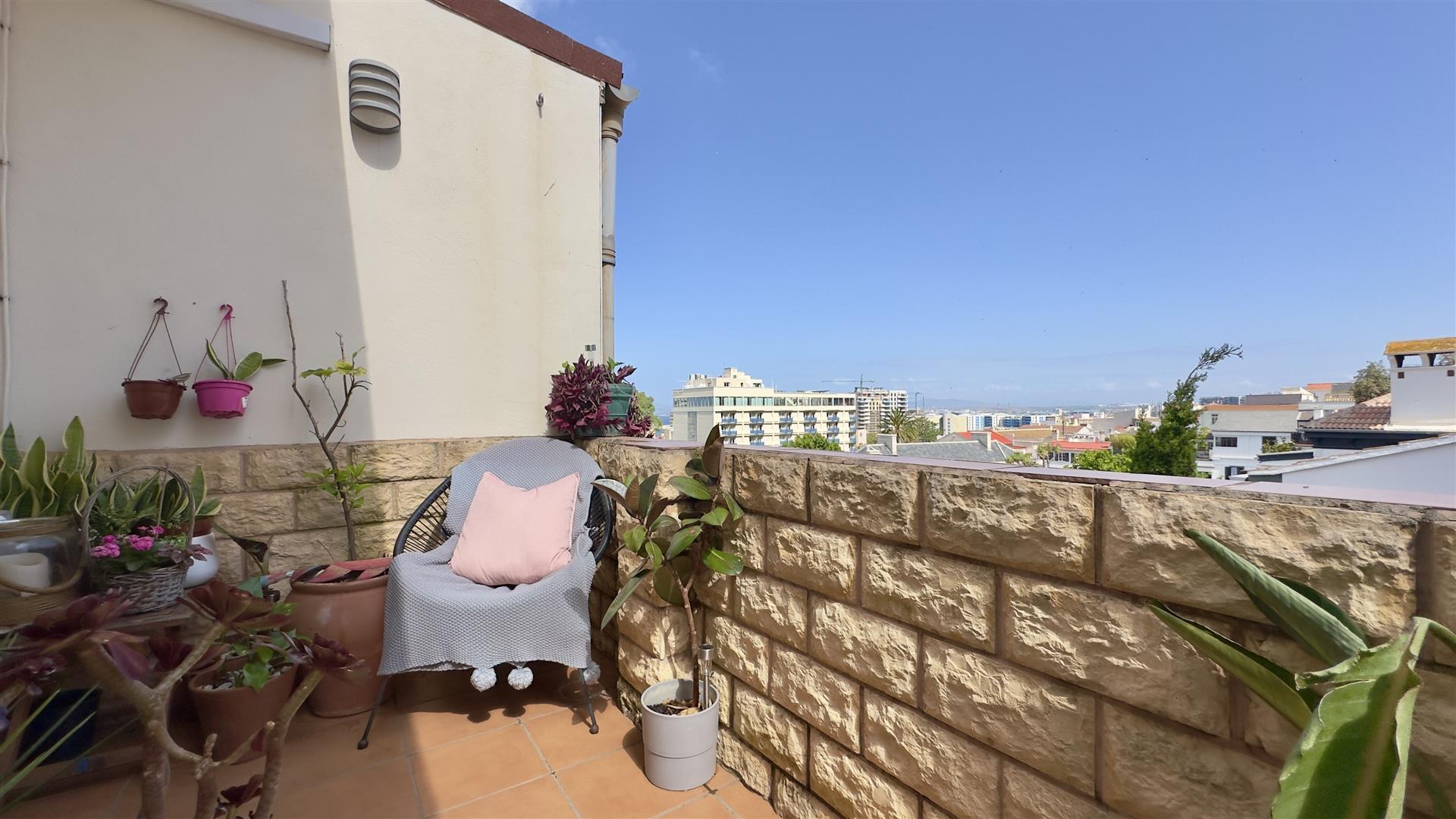  Image of House - 2 Bedrooms - 1 Bathrooms for Sale in Upper Town-Gibraltar, Image 14